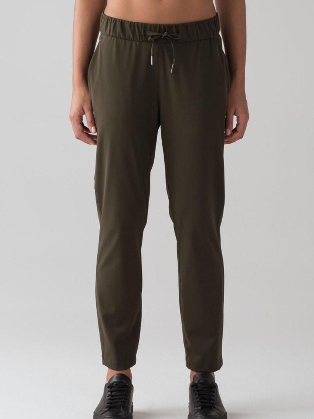 Lululemon On The Fly Pant *28" Dark Olive size 6